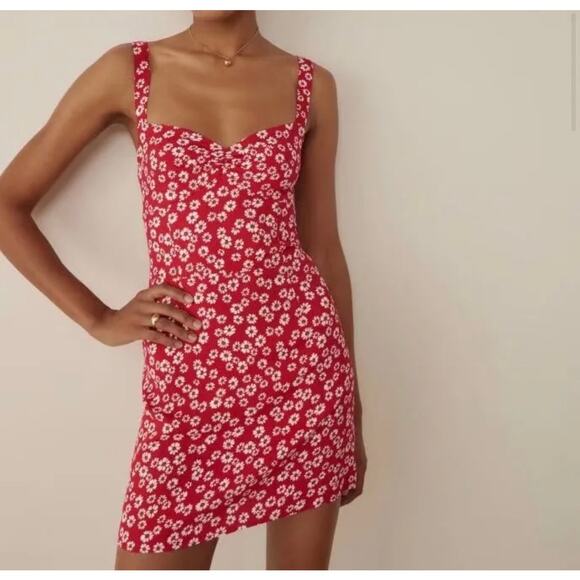 Reformation Dresses & Skirts - REFORMATION Baldwin Mini Dress Tagged Size 4 Fits 0-2 Red Daisy Floral Print
